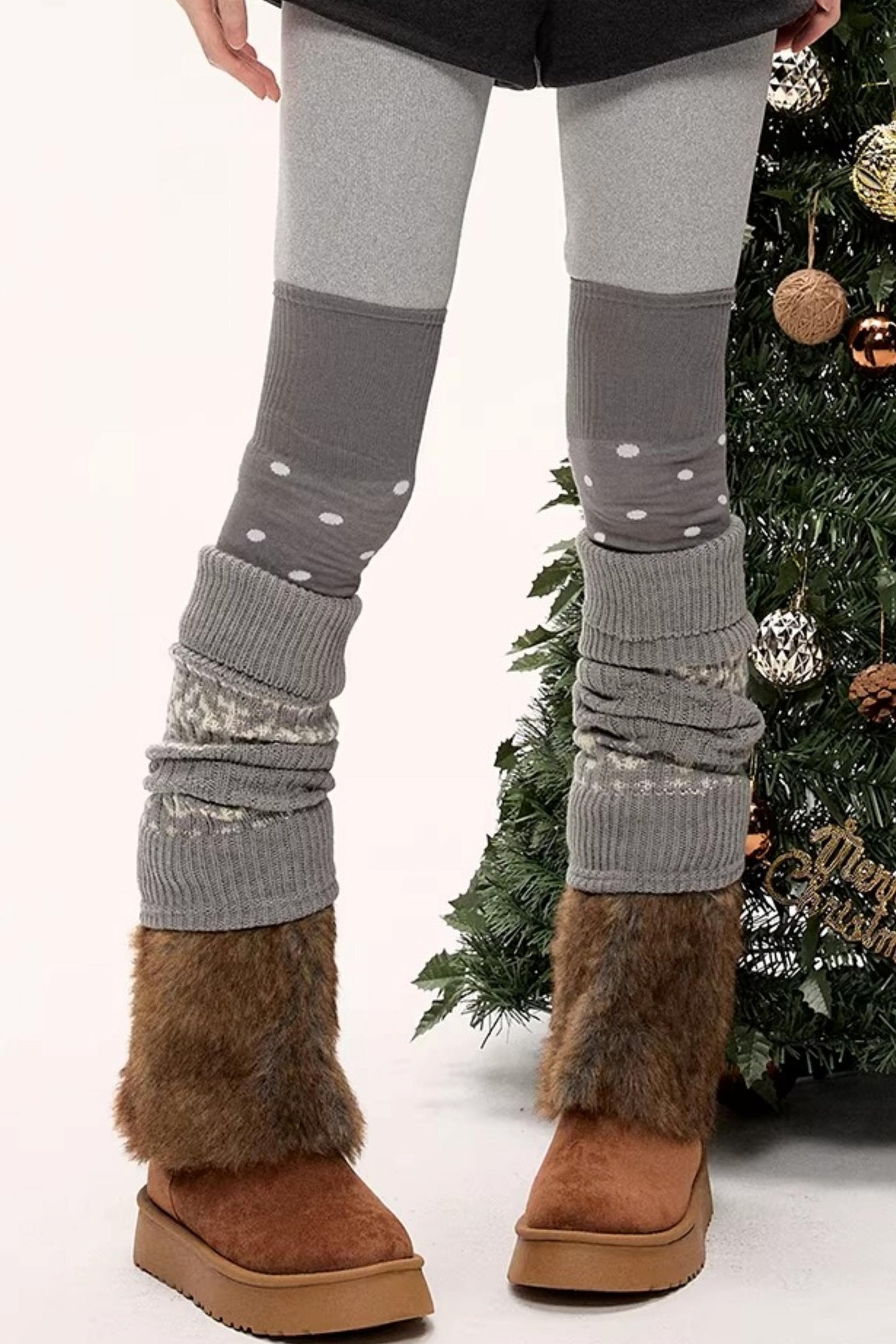 Gray-Pink Polka Dot Snow Socks