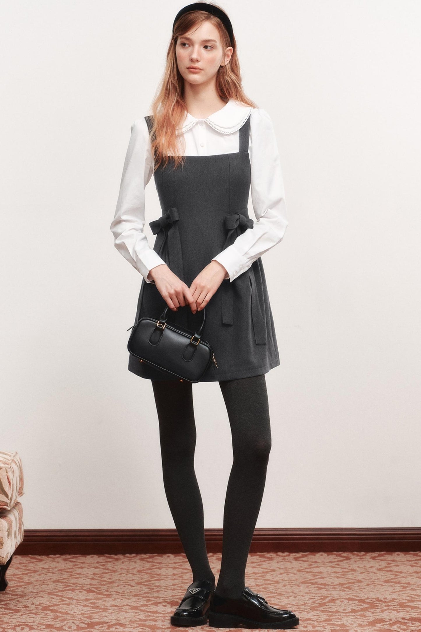 Minimal Design Long-Sleeved Top