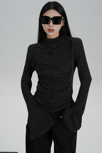 SRYSAME's design is slim, pleated, flared, long-sleeved, T-shirt, underneath, and top, a new autumn women's wear