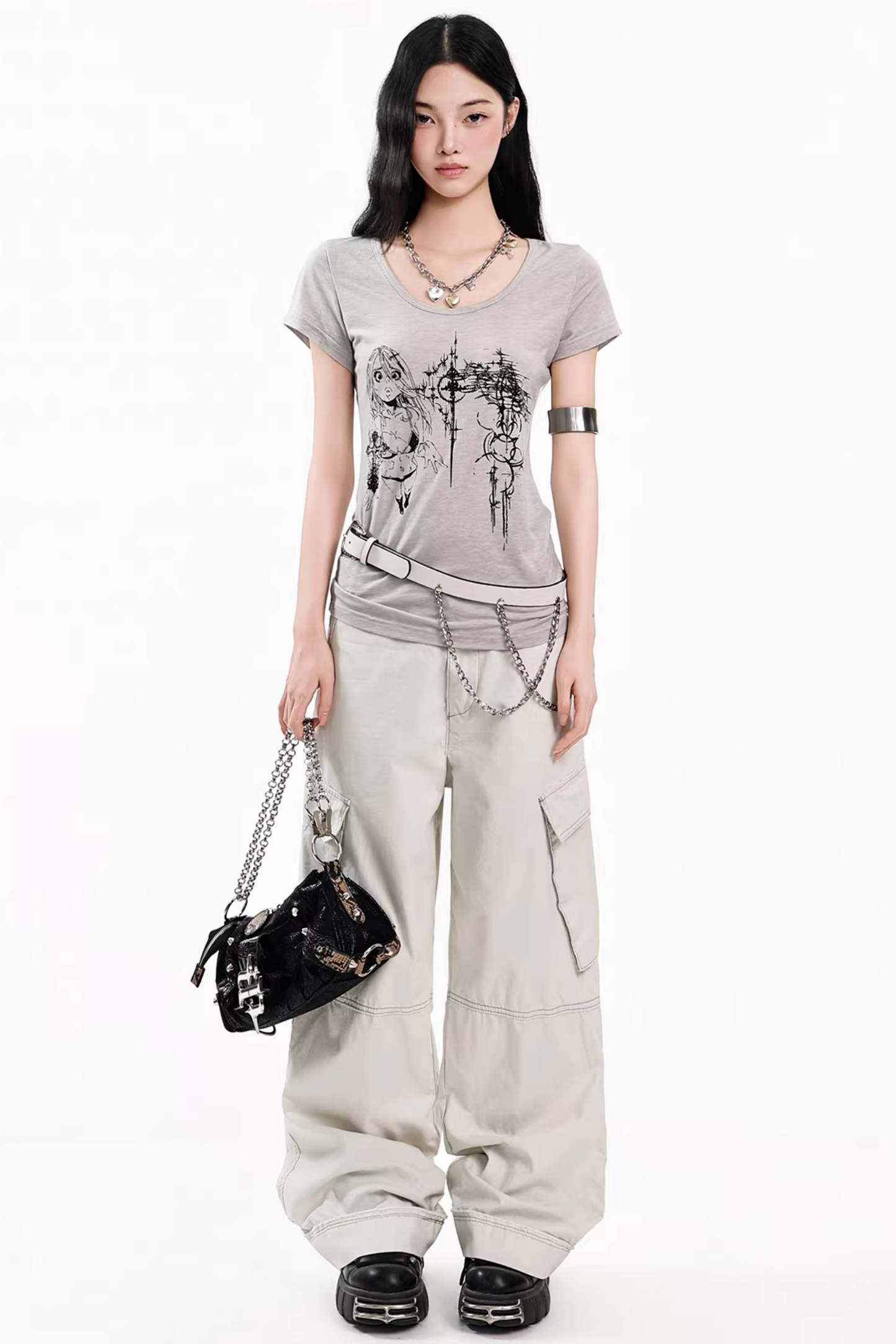 Dunkelgraues Buchstaben-Oberteil