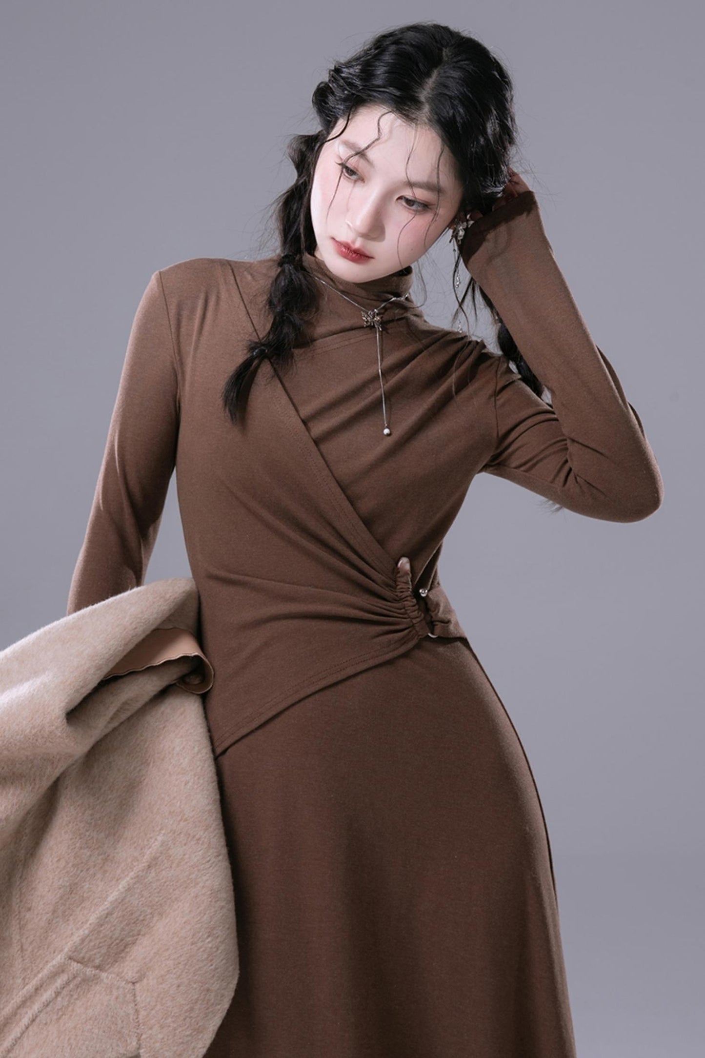 CARAMEL BROWN BUCKLE-EMBELLISHED KNIT Dress