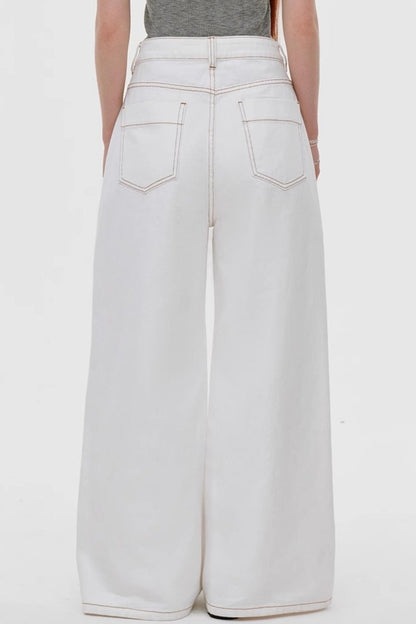Chic Wide-Leg Jeans