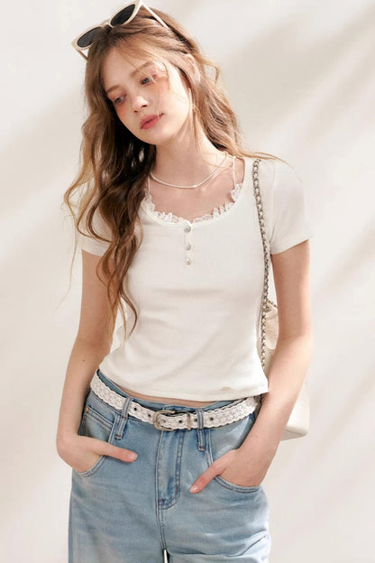 Minimal Line T-Shirt