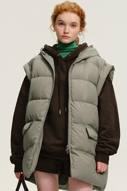 THICK HOODED DOWN VEST