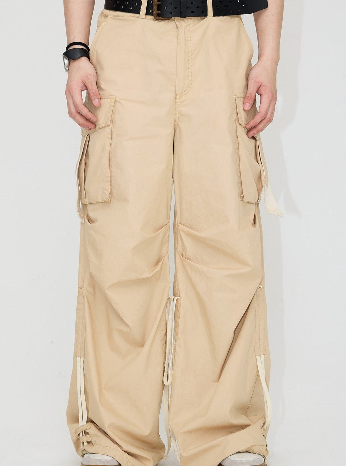 American knee shirred cargo pants