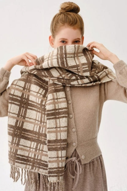 Sheep Wool Blend Fringed Scarf