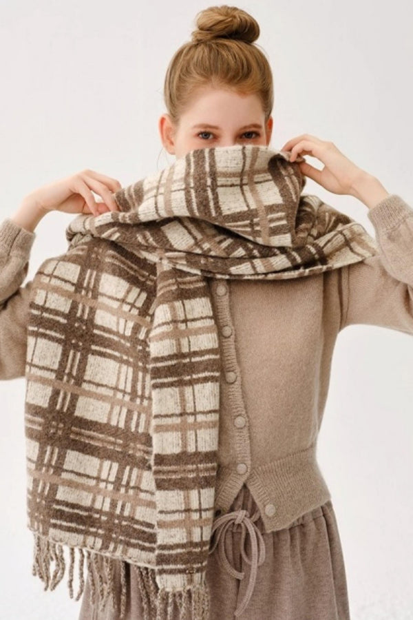 Sheep Wool Blend Fringed Scarf