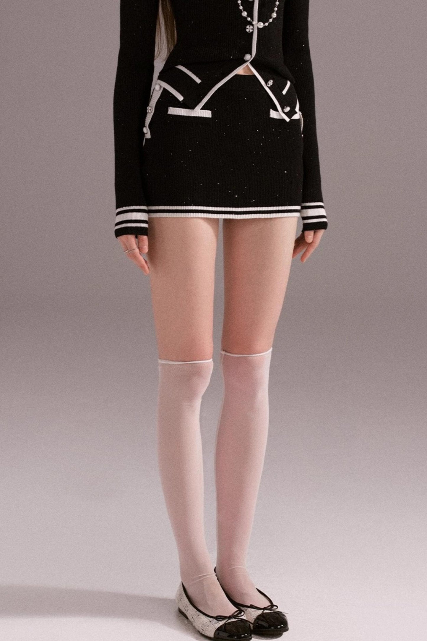 Hot Girl Contrast Knit Cardigan Suit Set-Up