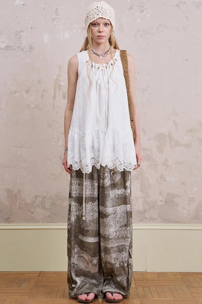 Romantic Sleeveless Ensemble Top