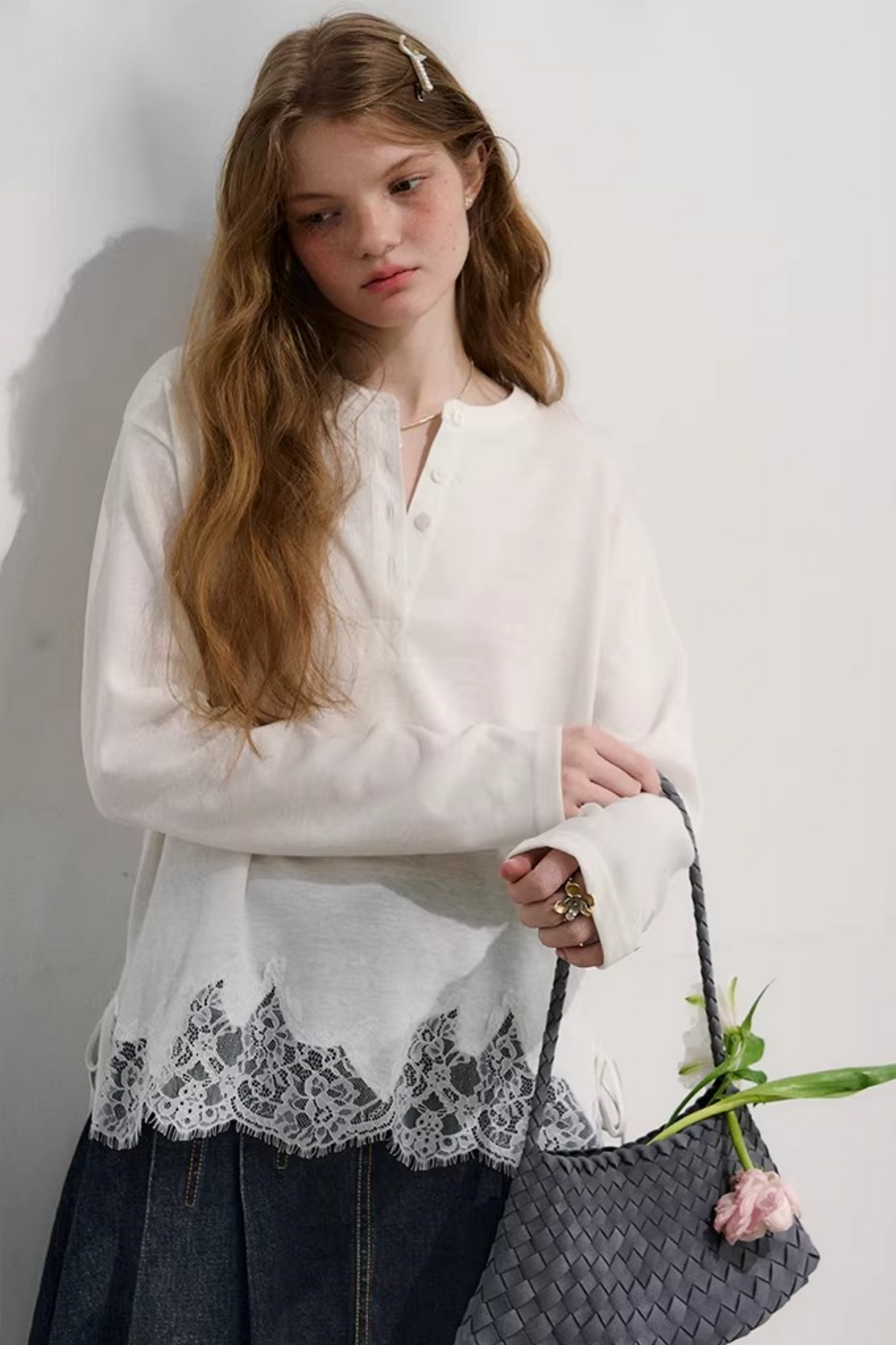 Swaying Silhouette Lace Top