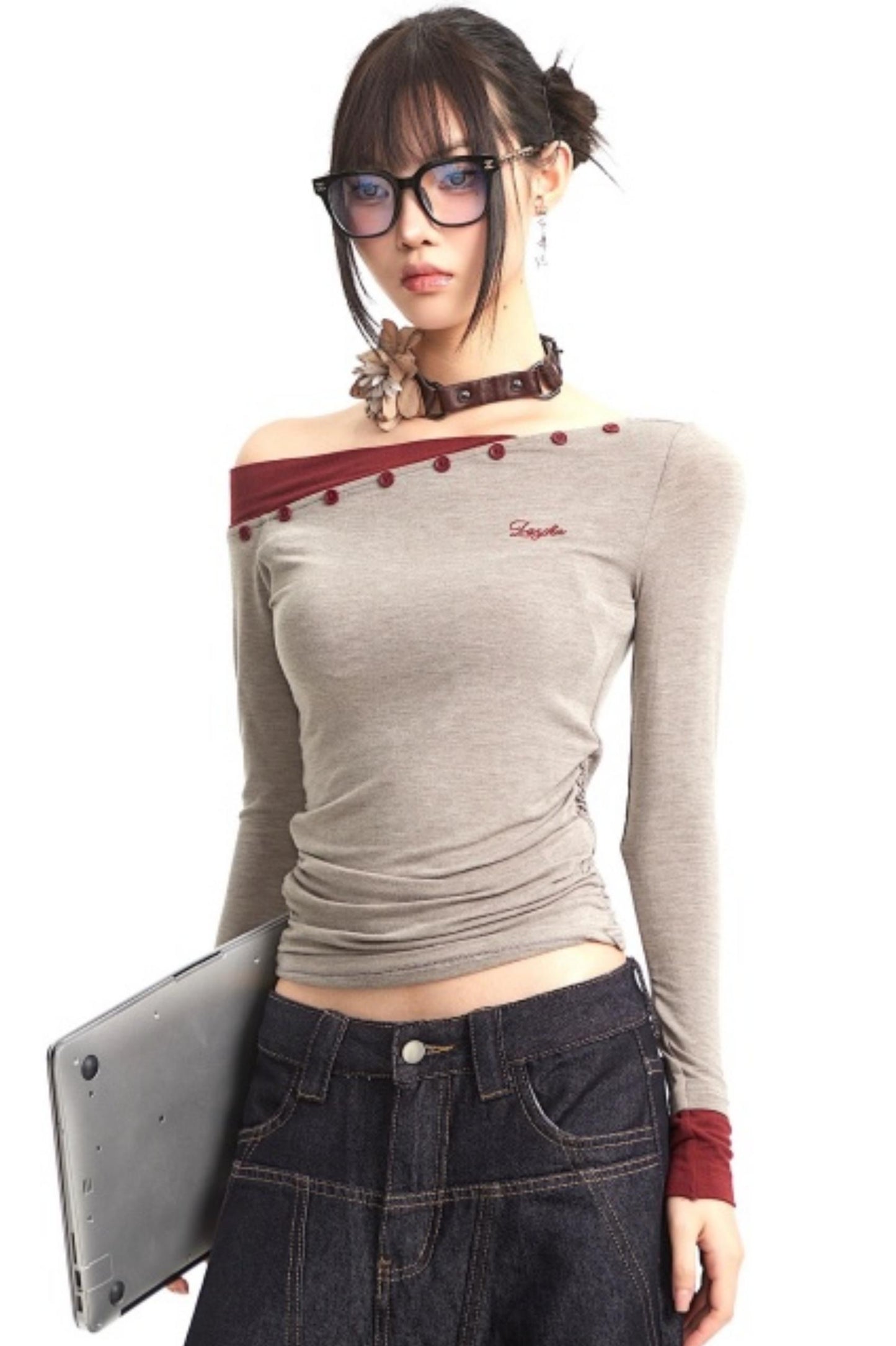 Retro Off-Shoulder Slim Top