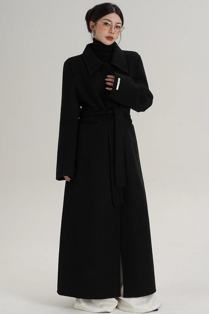 Elegant Extra-Long Wool Coat