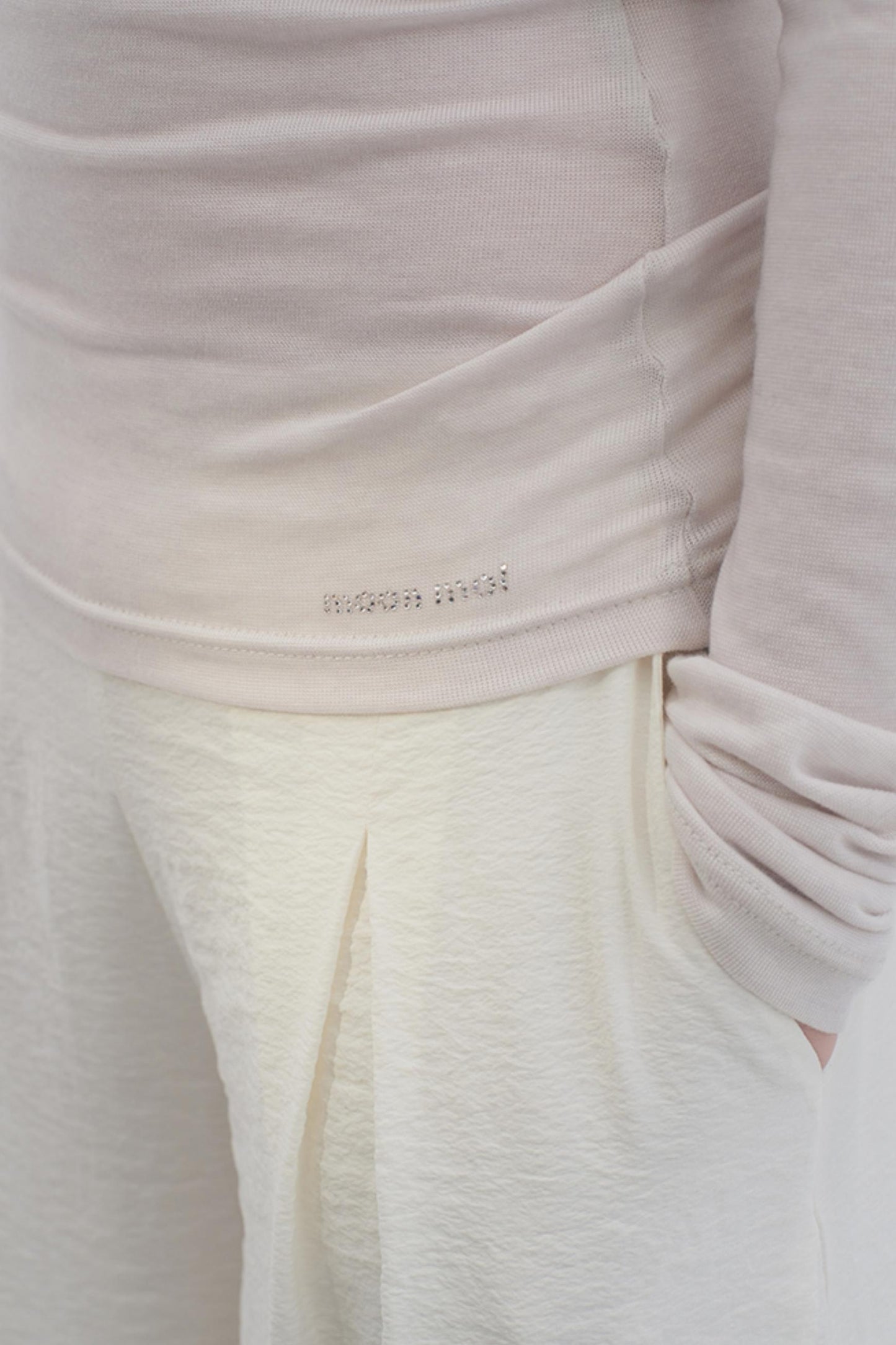 Glutinous Wool Blend One-Shoulder Top