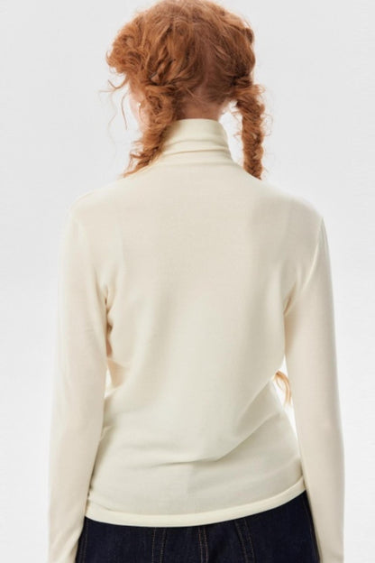 Tencel Wool Seamless Turtleneck Sweater