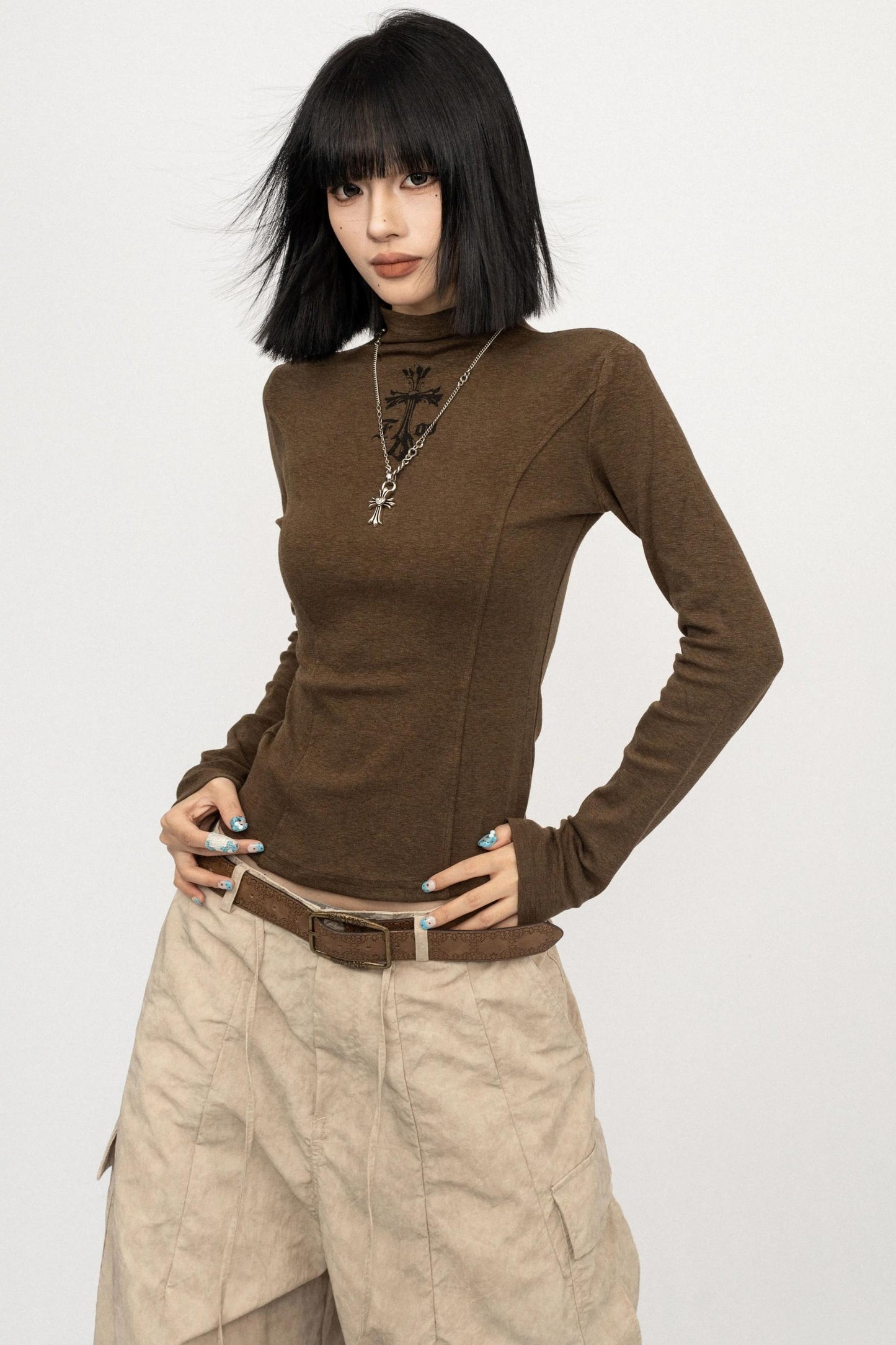 Autumn Vintage Spice Black Shoulder T-Shirt