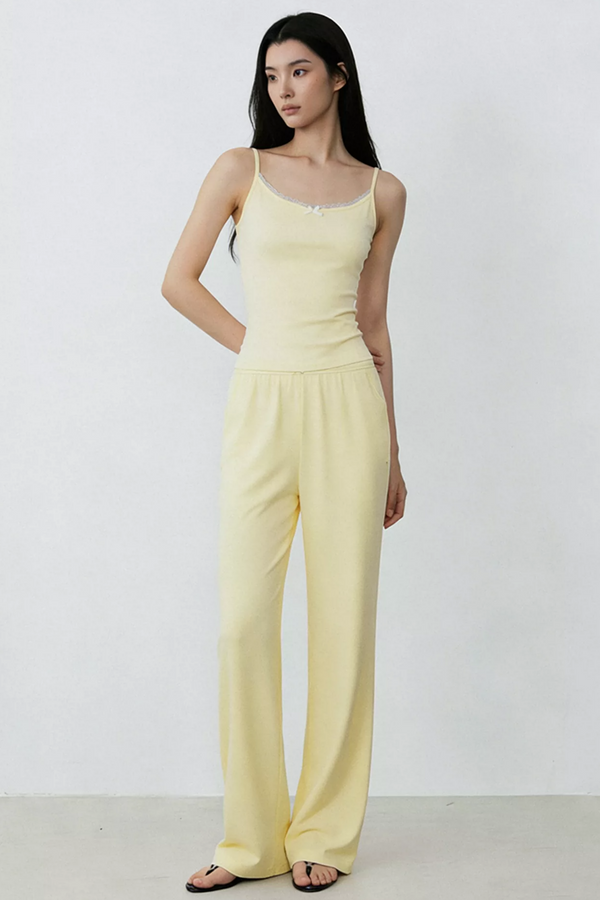 Conjunto de chaleco de encaje amarillo crema