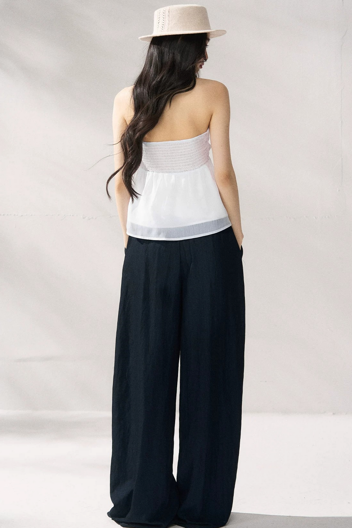 Pantaloni casual ampi a vita alta