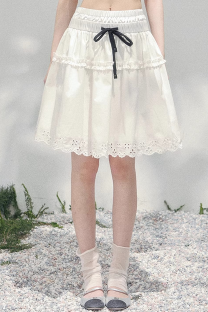 Spring White Half-Skirt