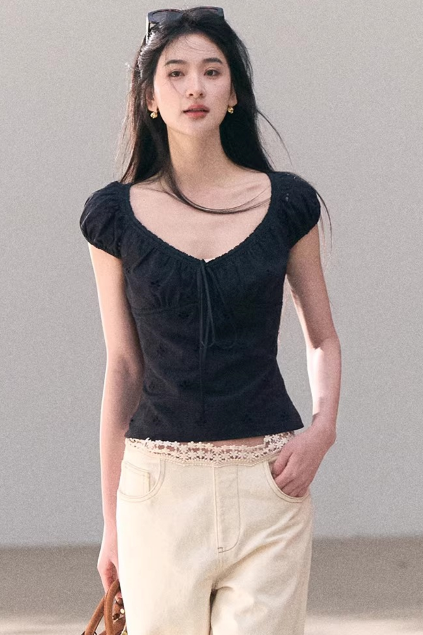 Embroidered Lace Puff Sleeve Top