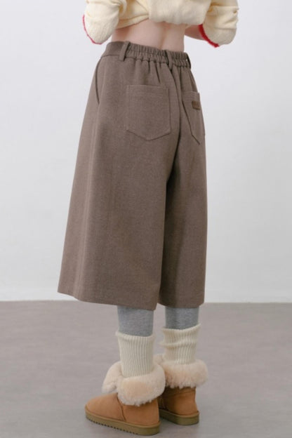 Woolen Pleated Cropped Pants