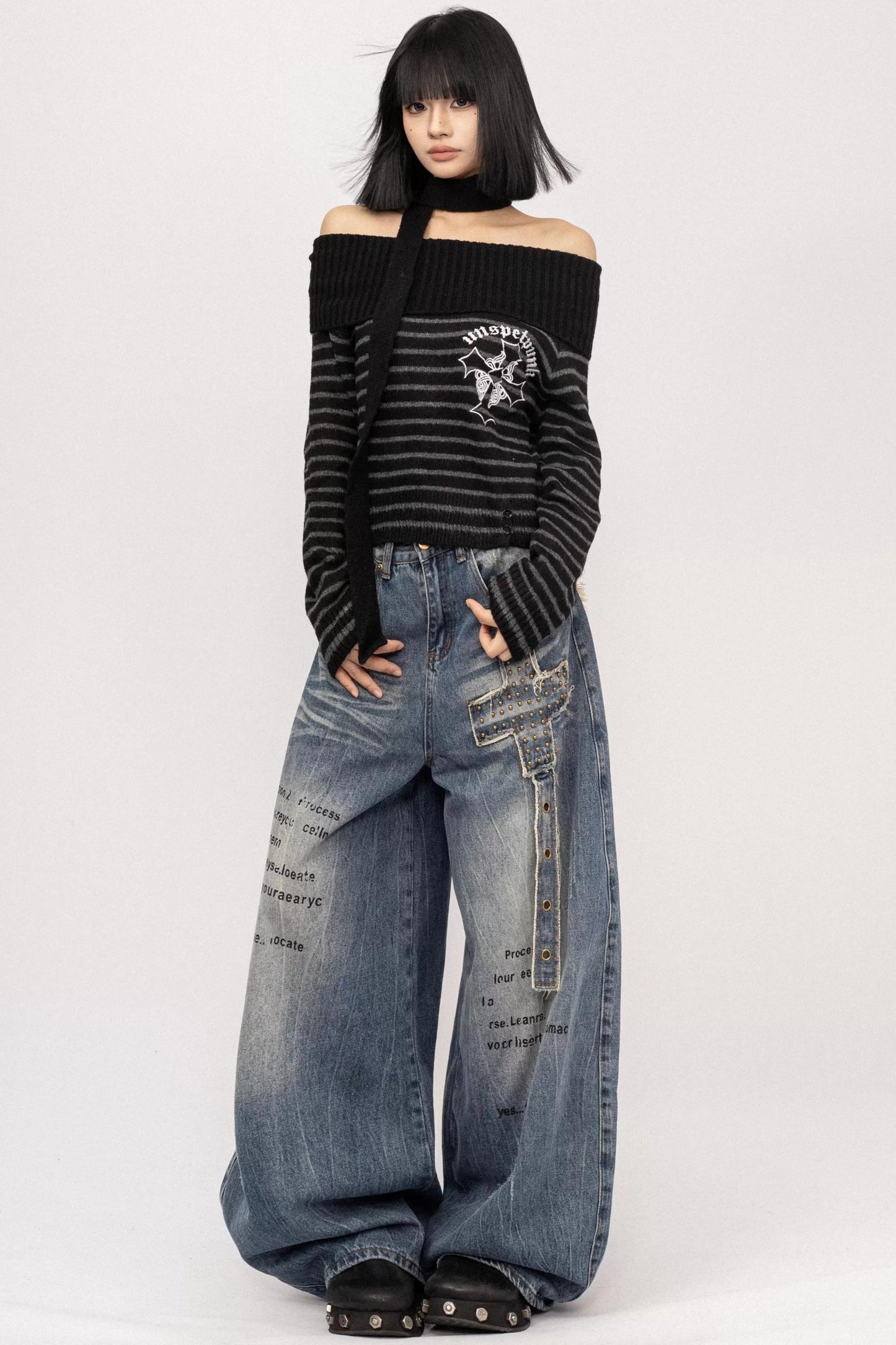 Light Sweet Asian One-Shoulder Knitted Sweater