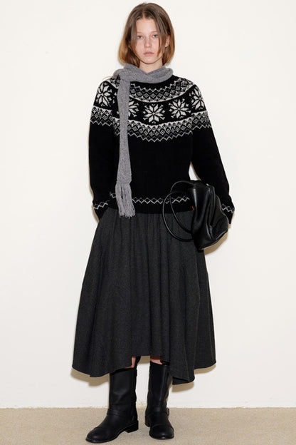 Volume Cut Elastic Waist Skirt