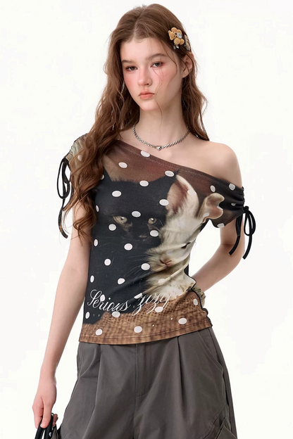 Maglia con stampa a pois con gatto e coniglio