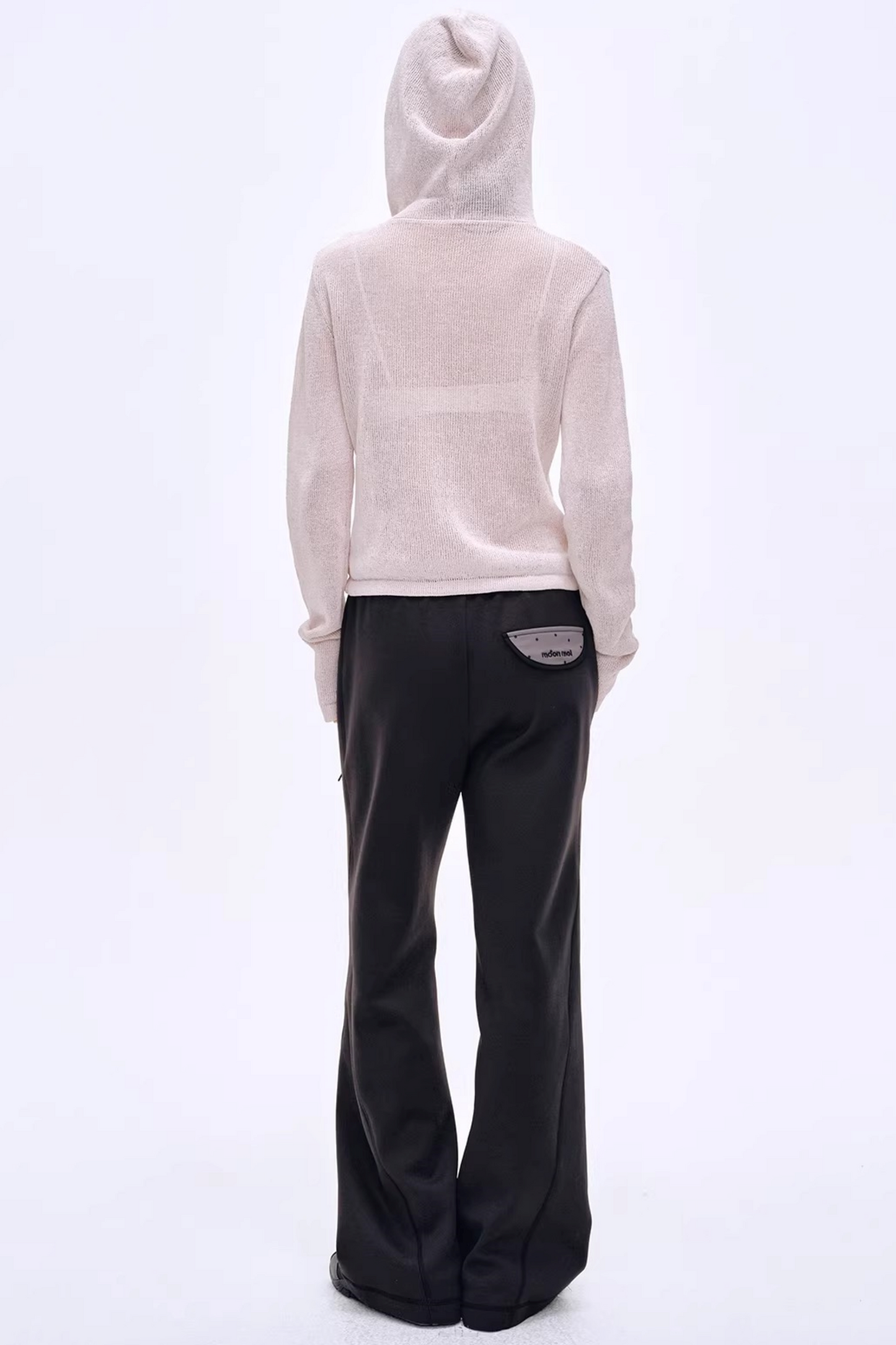 Pantalones deportivos con capa de aire y lunares