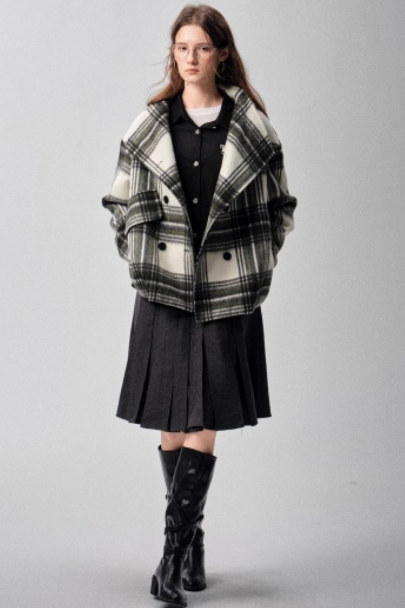 Large Lapel Plaid Woolen Coat