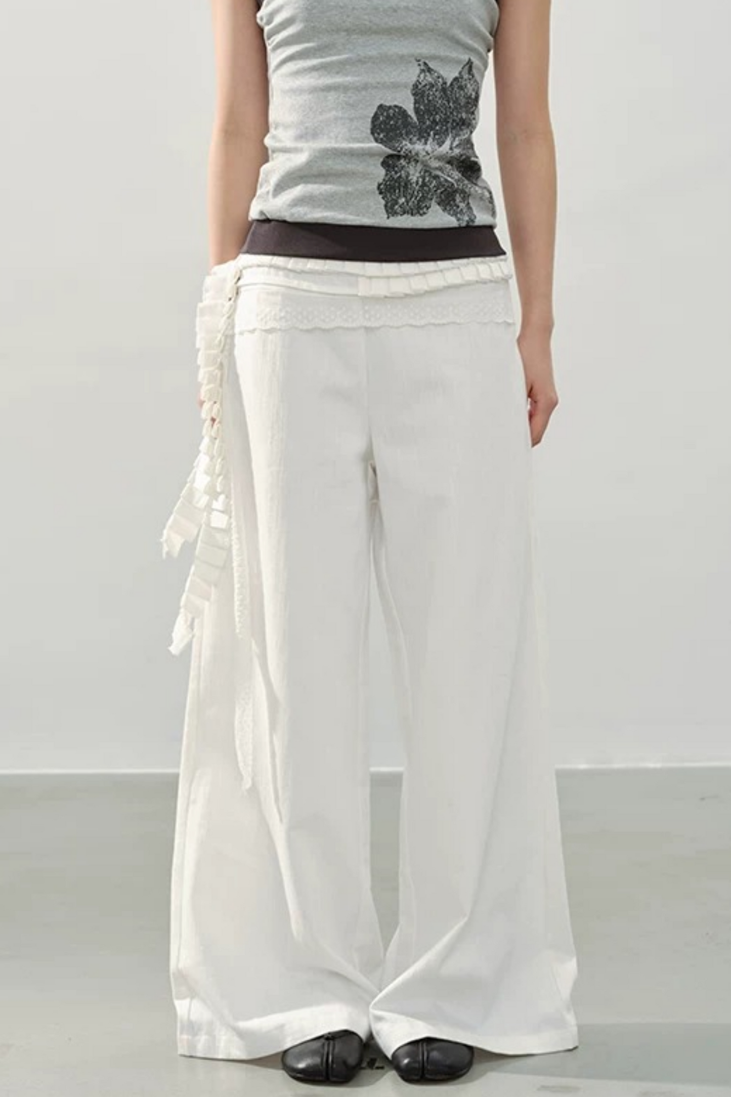 Pantalones de pierna ancha con lazo de encaje