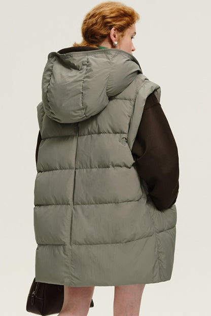 THICK HOODED DOWN VEST