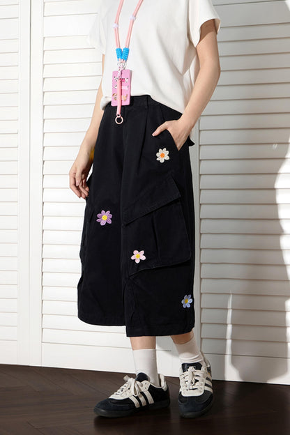 Floral Embroidered Wide-Leg Shorts