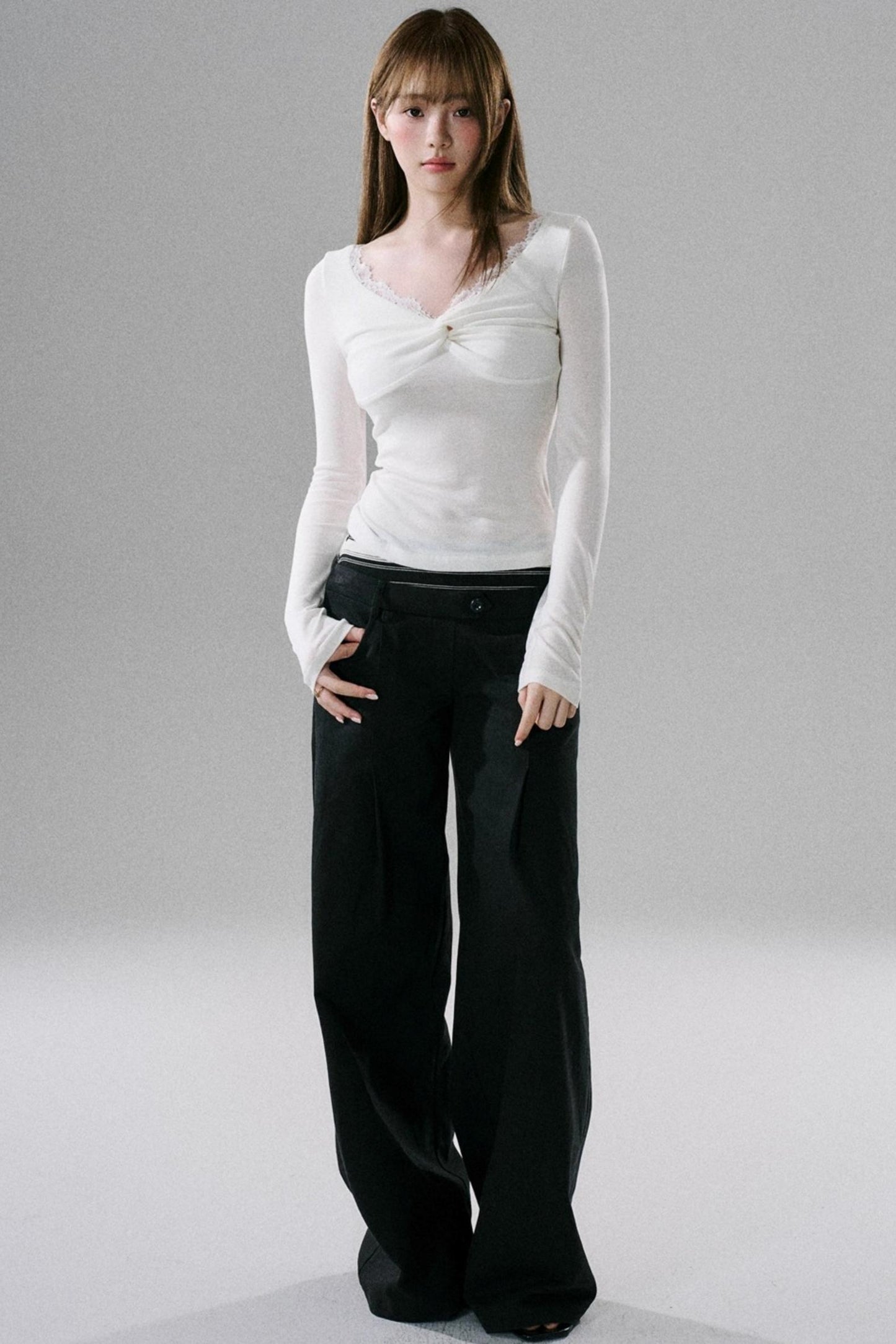 Stretch Lace Slim Fit Base Top