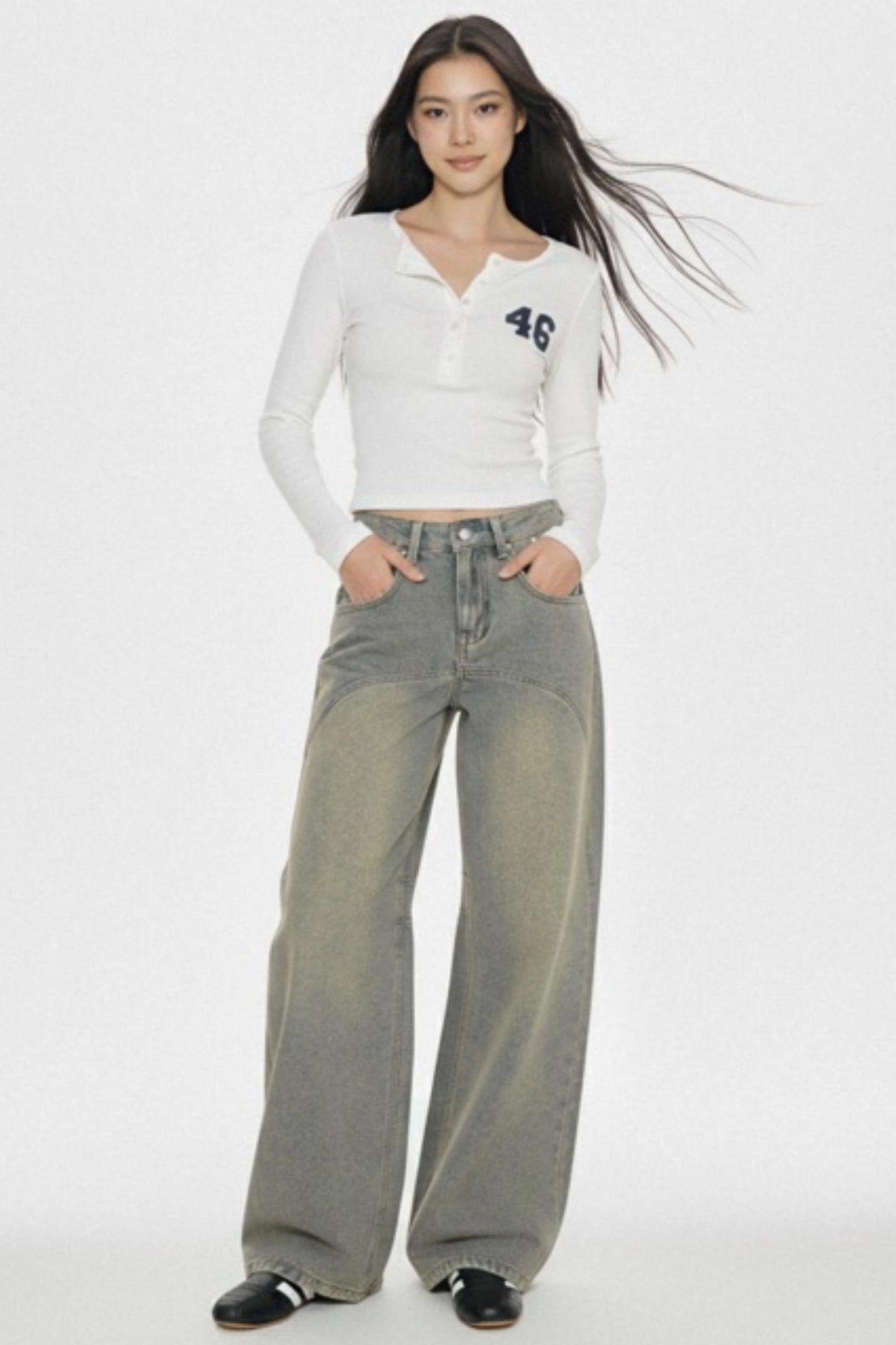 Retro Distressed Scimitar Jeans