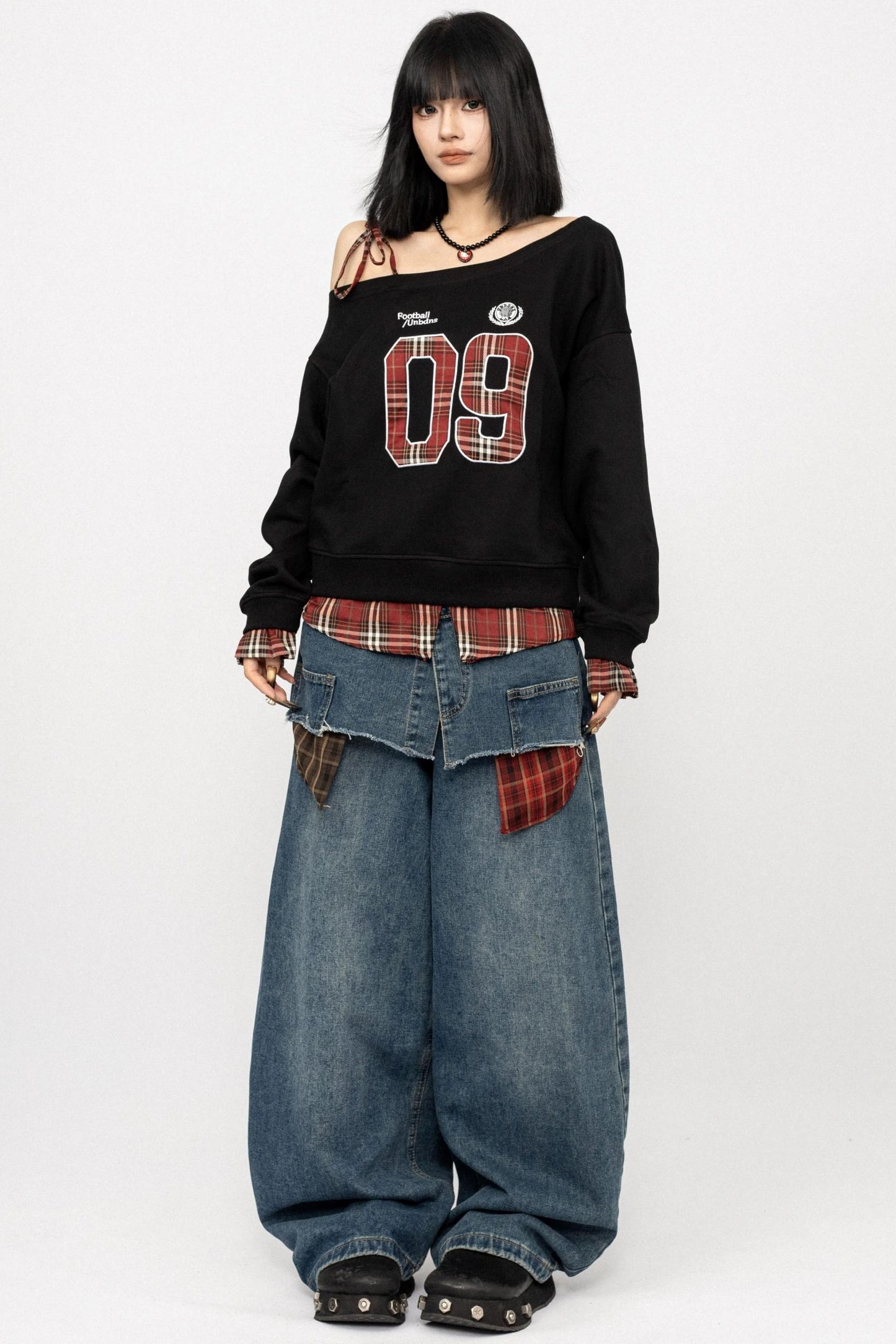 Vintage Plaid One-Shoulder Sweatshirt