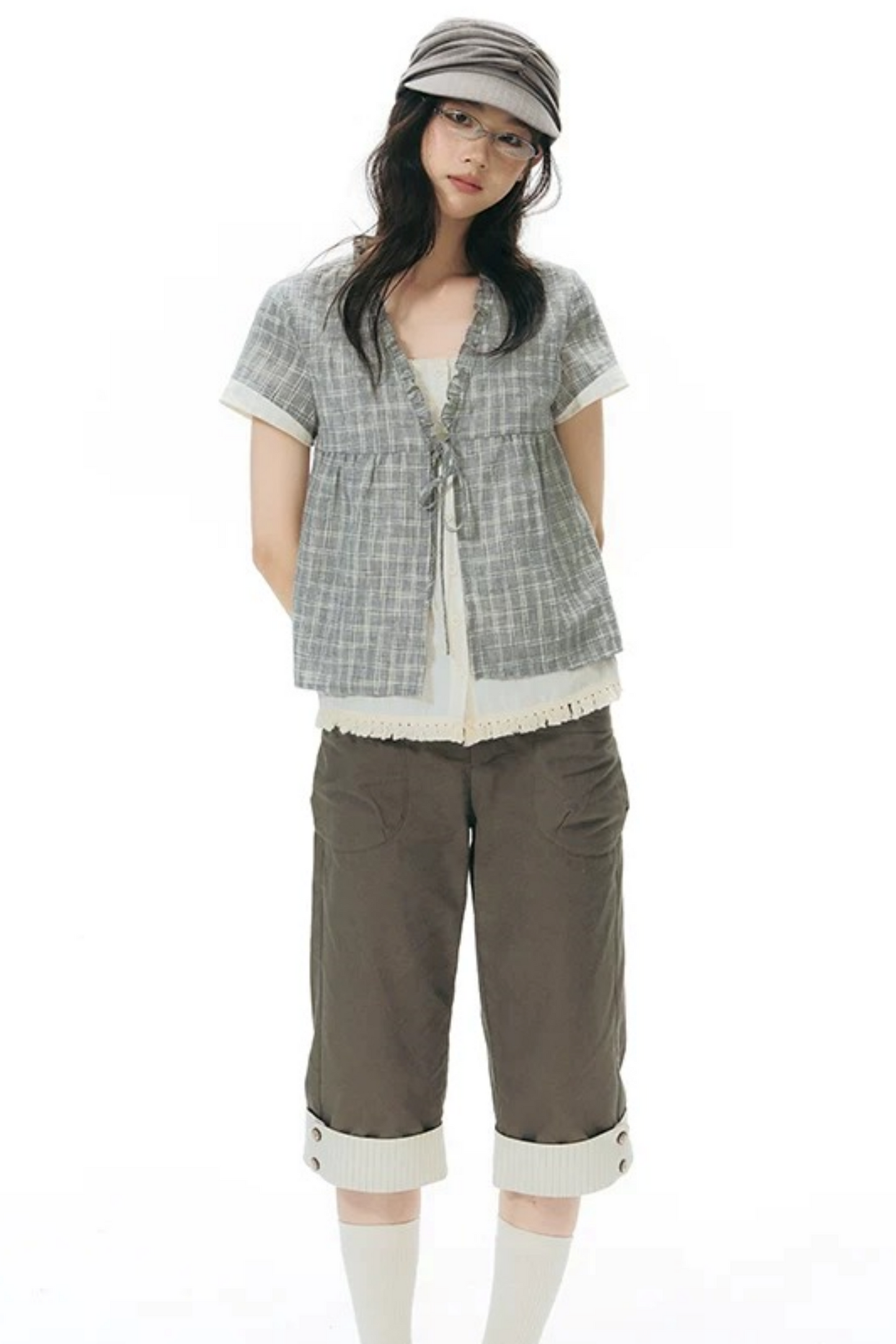 Camicia a quadri con volant e scollo a V