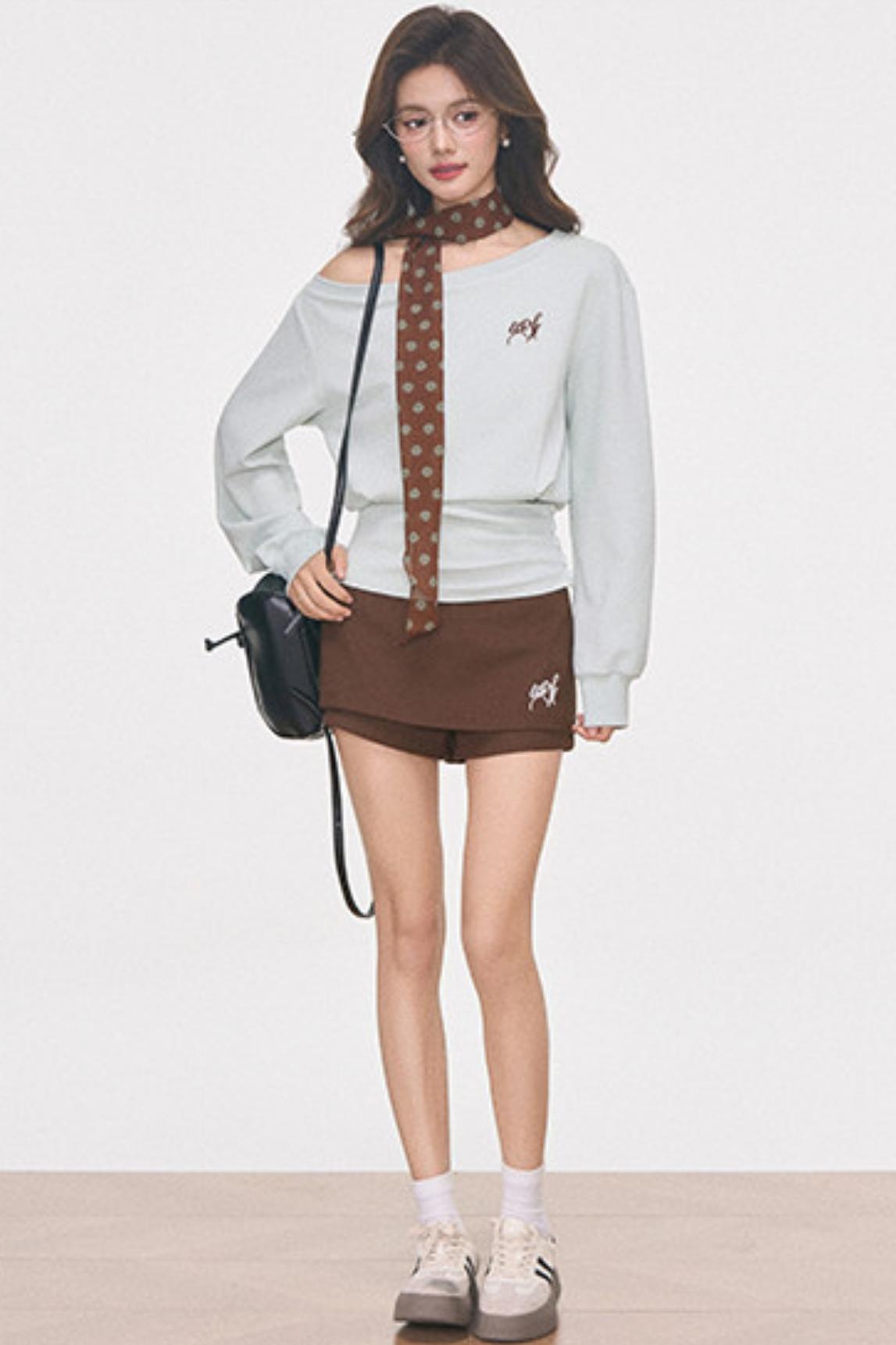 Slanted Shoulder Sweatshirt Set-Up