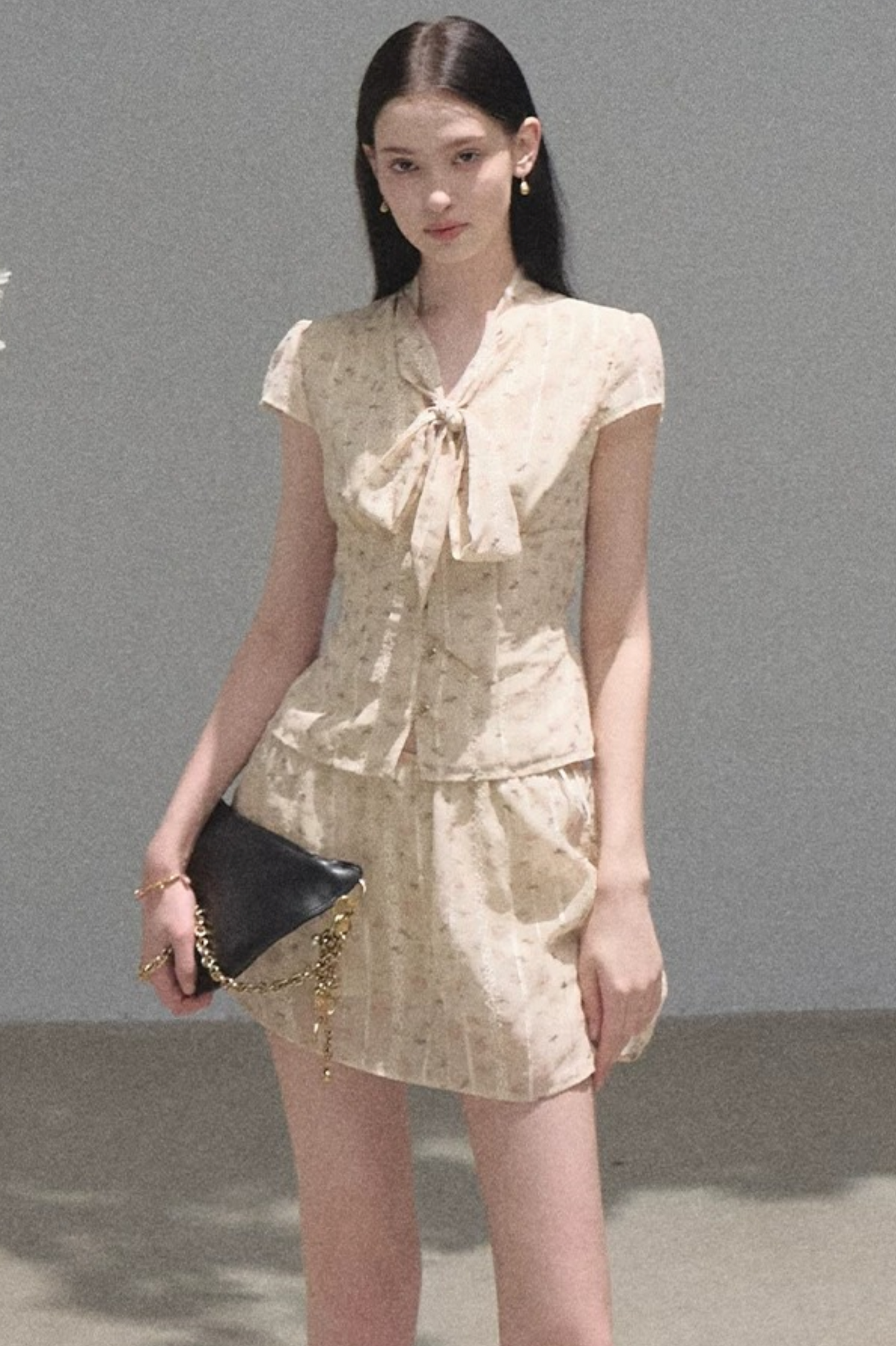 Floral Waist-Cinching Slim-Fit Short-Sleeved Top Skirt Set