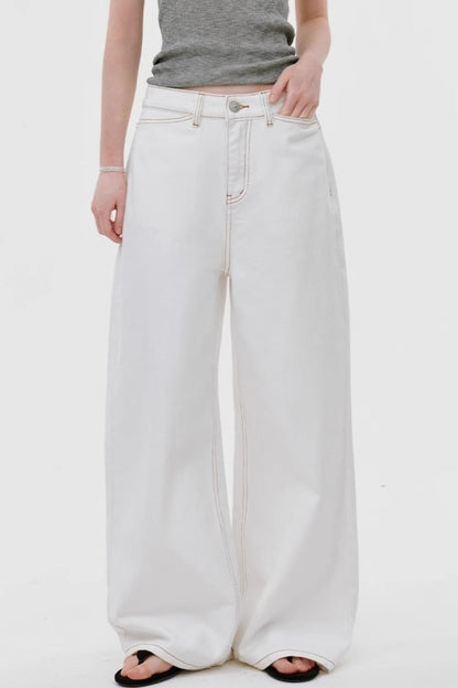 Chic Wide-Leg Jeans