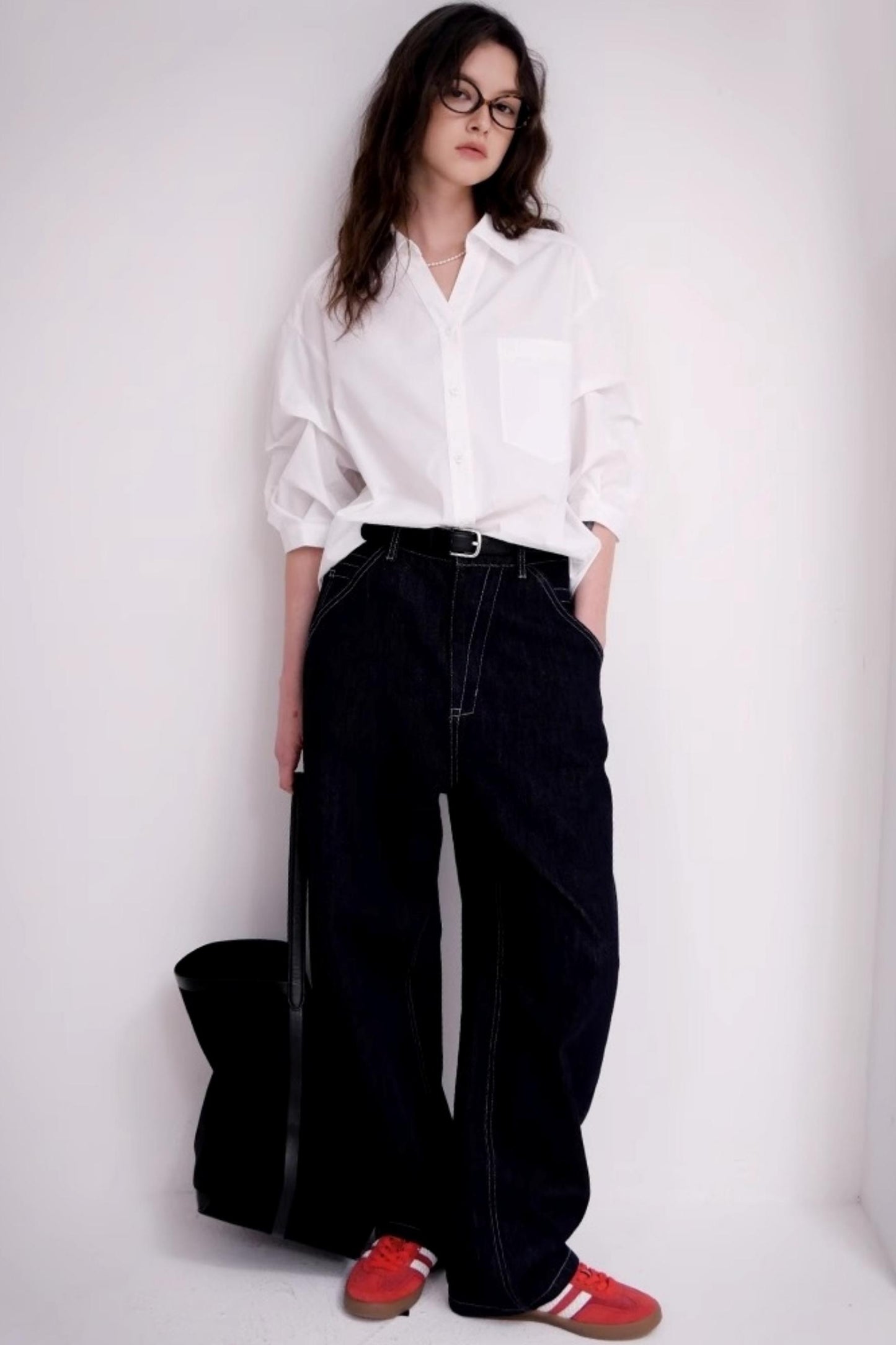 Chic V-Neck Cropped Summer Shirt