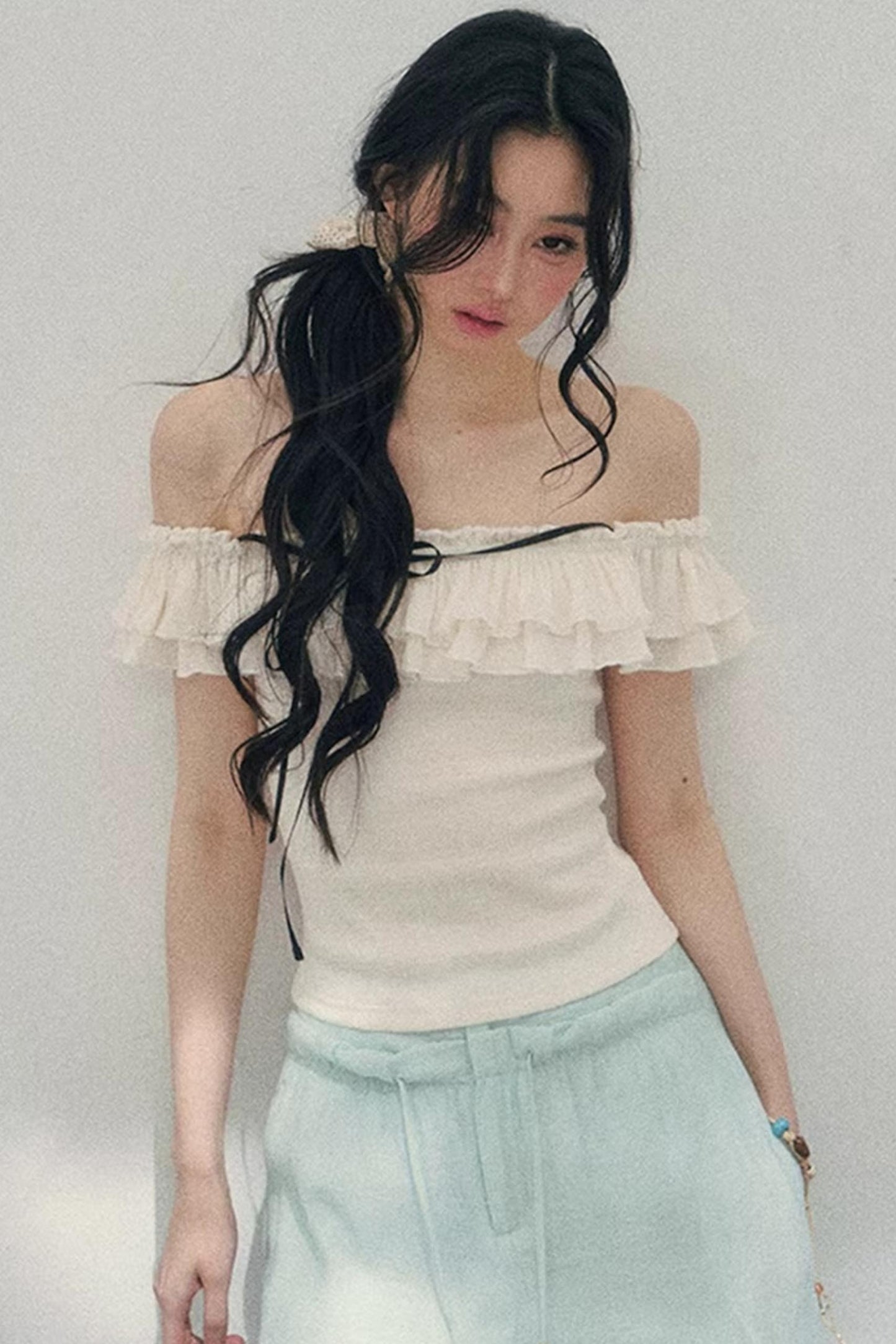 Schulterfreie Rüschenbluse