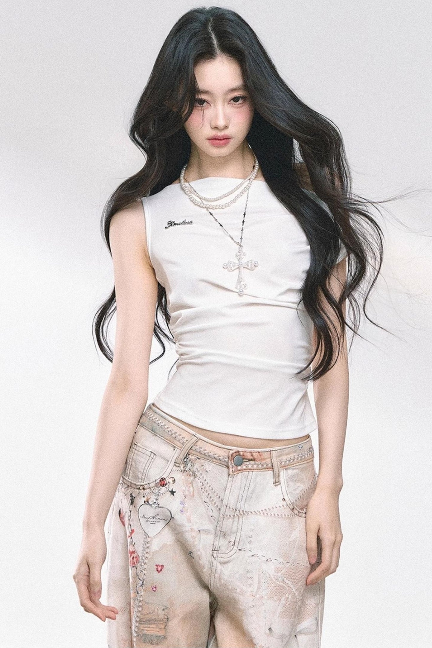 Shoulder-Baring Slim Crop T-Shirt