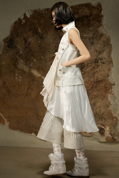 Asymmetrischer Rock mit hoher Taille
