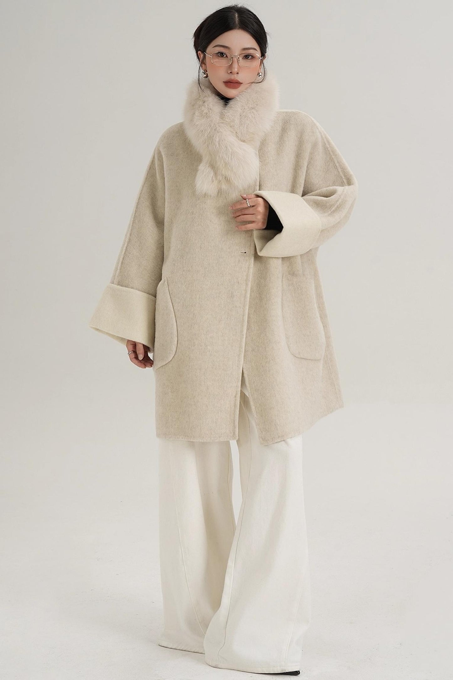 Elegant Fox Fur Collar Wool Cape Coat