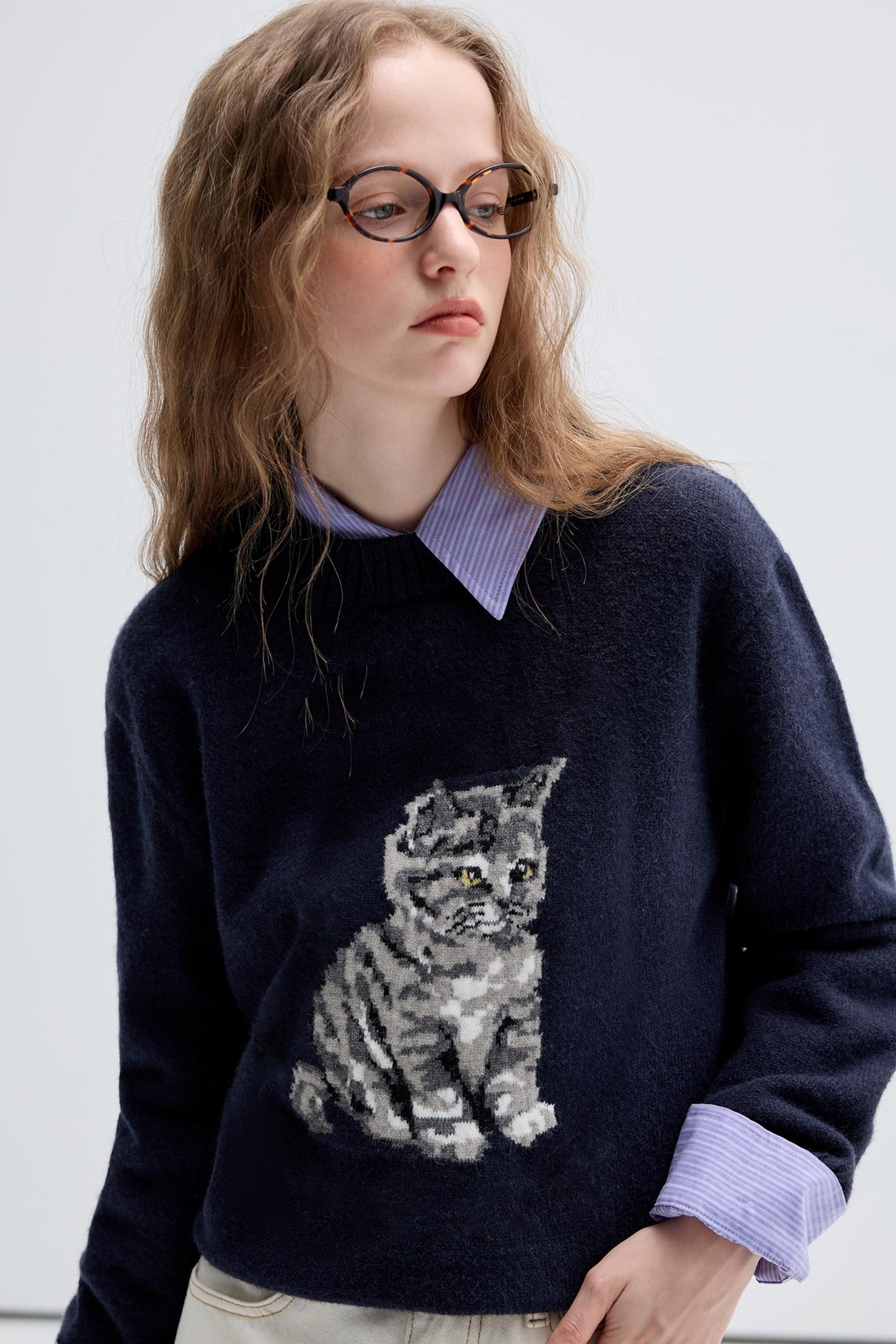 Jacquard Kitten Embroidered Crewneck Top