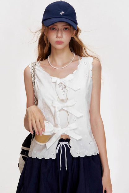 Romantic Wavy Edge Embroidery Strappy Vest Set-Up