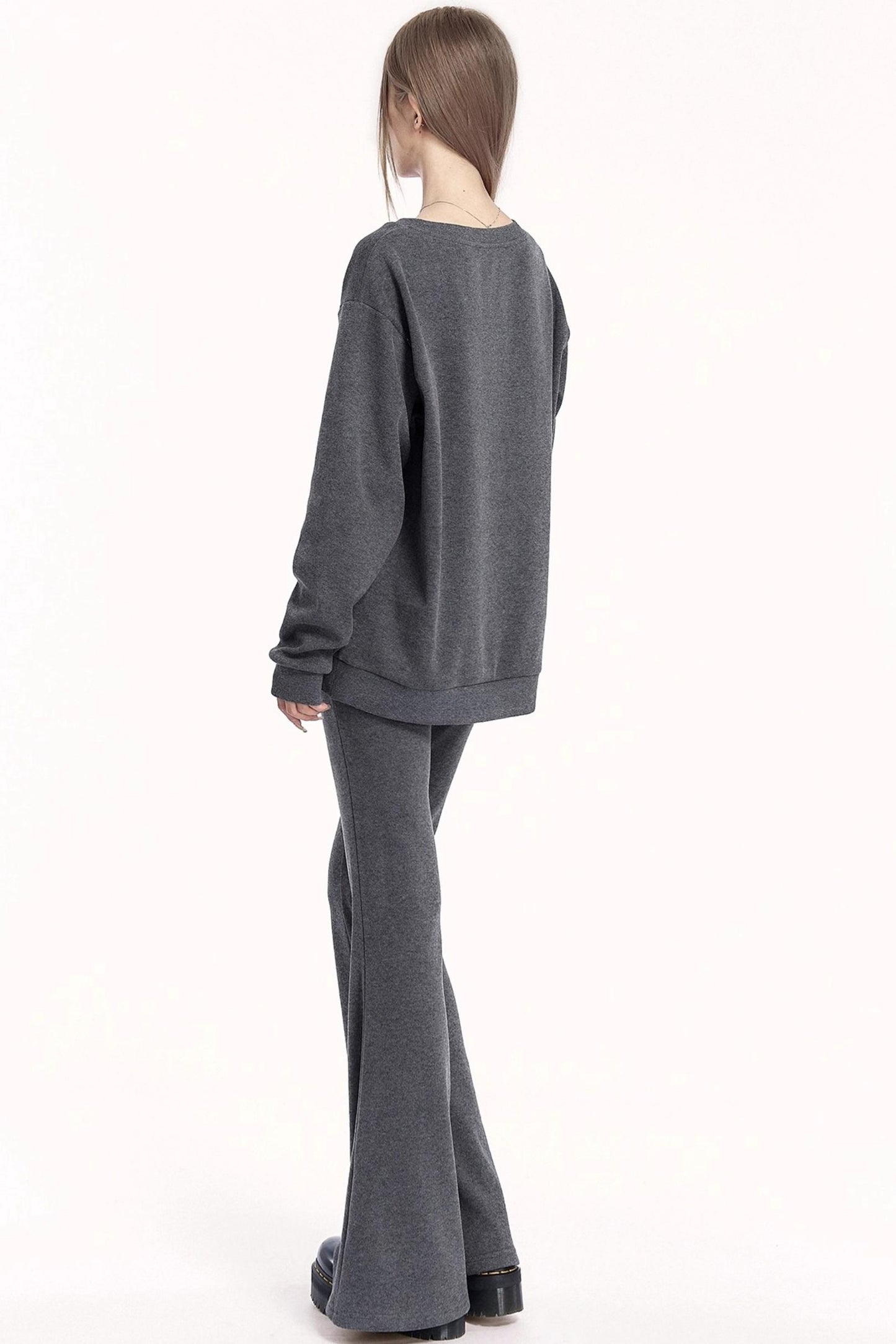 Sporty V-Neck Sweatshirt Set-Up