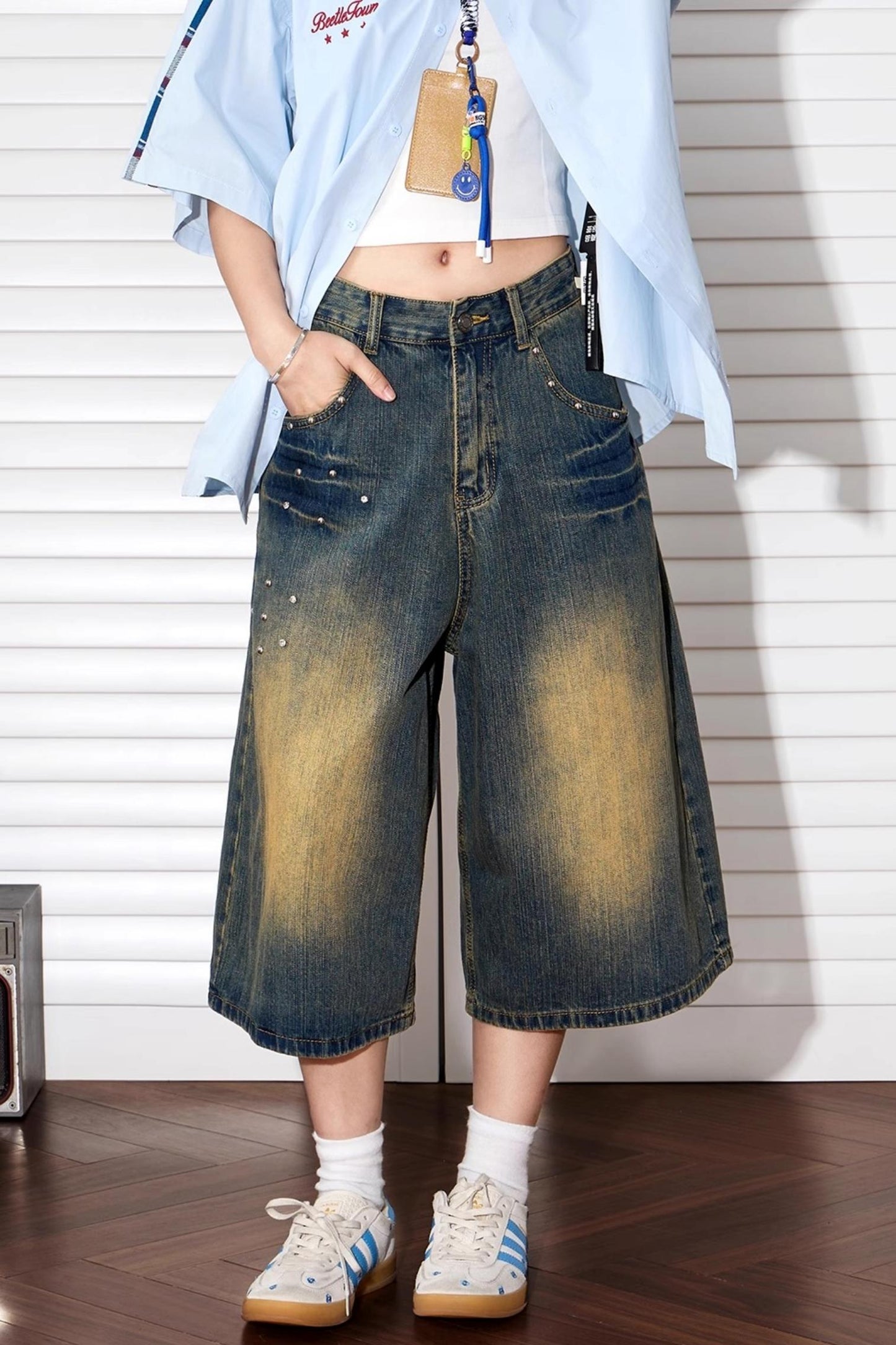 Vintage Wide-Leg Denim Shorts