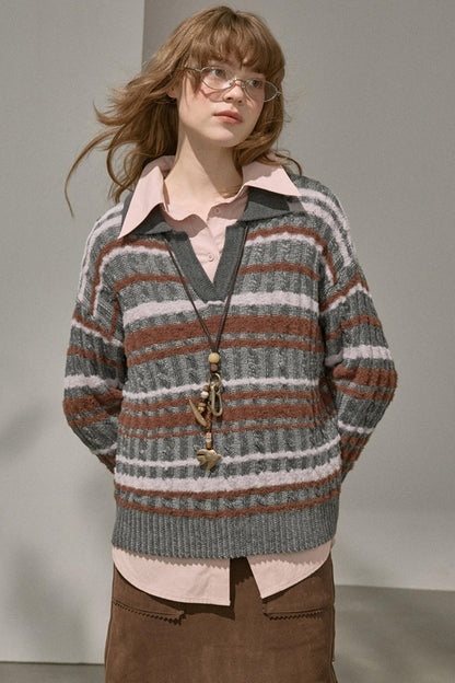 Contrast Fleece V-Neck Knit Top