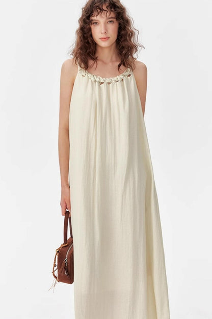White M?bius Knot Dress